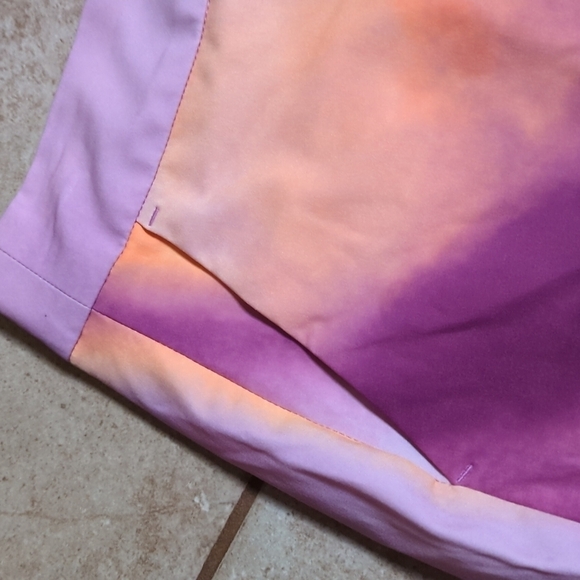 Tie die Nike golf skirt with pockets. - Picture 4 of 5